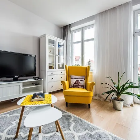 Hello Amazing River View 4 Bedrooms & Balcony Apartment Gdansk