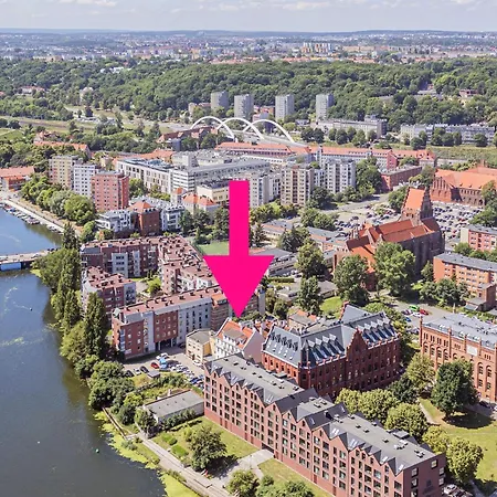Hello Amazing River View 4 Bedrooms & Balcony Gdansk