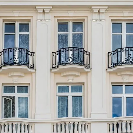 Apartament Hello Amazing River View 4 Bedrooms & Balcony